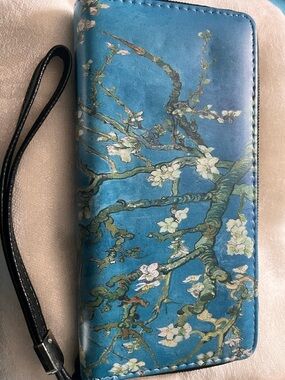 Blue Floral Wristlet Wallet